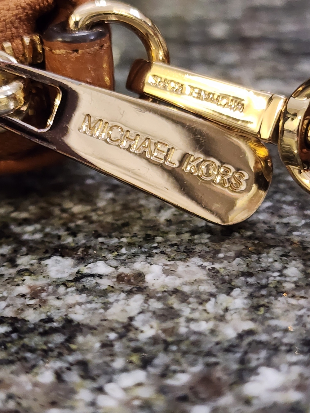 Michael Kors Black and Tan Tote with Matching Tan Wallet- NWOT - Picture 6 of 15